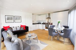Bespoke Apartment In Upmarket Kensington